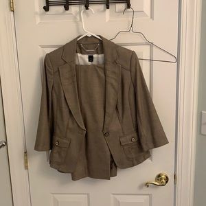 White House Black Market Women’s Suit